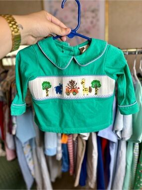Green Long Sleeve Smocked Animal Tee - Kids